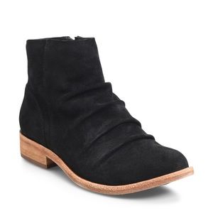 Kork-Ease Giba Black Suede Booties Boots Size 7